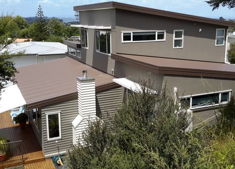 4 McCahon Place, Titirangi, Auckland