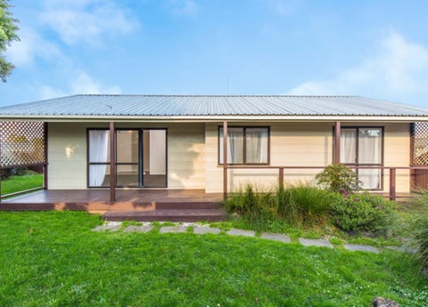 2/98 Shifnal Drive, Randwick Park, Auckland