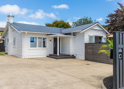 20 Esmonde Road, Takapuna, Auckland
