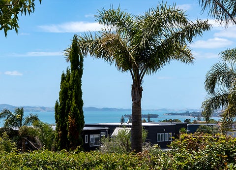 1 Haseler Crescent, Howick, Auckland