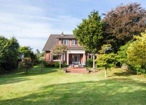 217 Fitzherbert Avenue, West End, Palmerston North