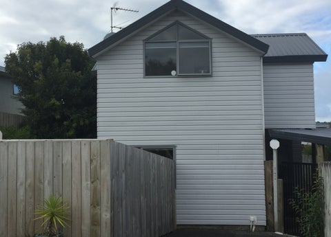 252A Wairau Road, Glenfield, Auckland
