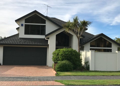 11 Waterhouse Drive, Brooklyn, Wellington