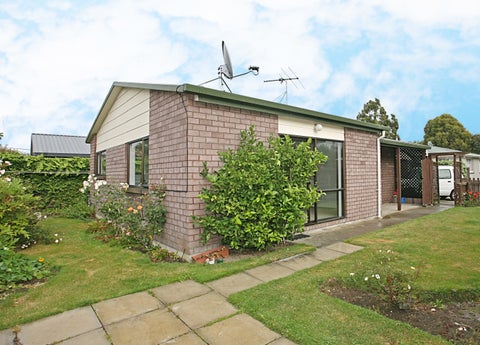 1/60C MACKENZIE AVENUE, Woolston, Christchurch