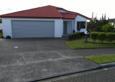 54 Hillcrest Road, Otumoetai, Tauranga