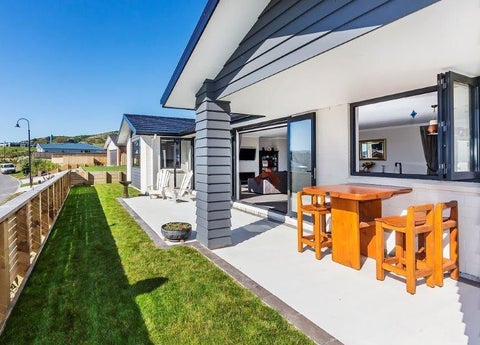 13 Margaret Shields Avenue, Aotea, Porirua