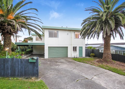21 Rosewarne Crescent, Glendene, Auckland