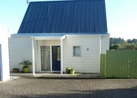 1/148 Oaktree Avenue, Browns Bay, Auckland