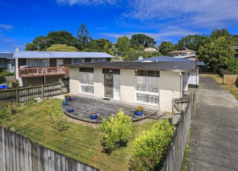 1/37 Ellice Road, Totara Vale, Auckland