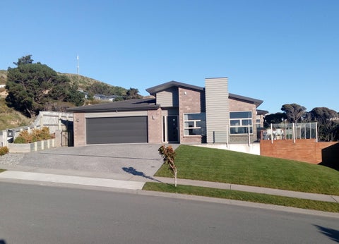 8 The Fjord, Aotea, Porirua