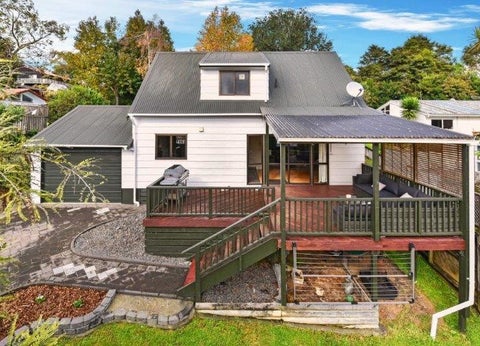 21 GIBBS CRESCENT, Papakura, Auckland 