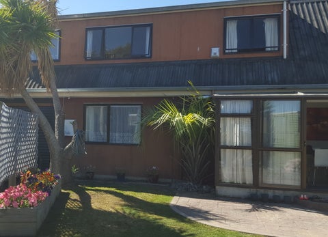 2/1202 HERETAUNGA Street east, Parkvale, HASTINGS
