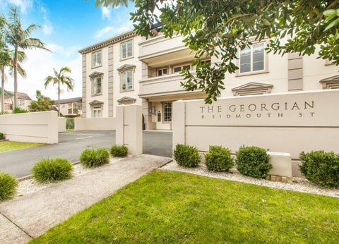 9/8 Sidmouth Street, Mairangi Bay, Auckland