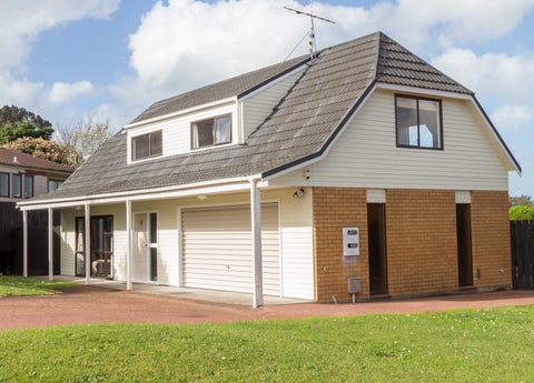 13 St Simon Place, Botany Downs, Auckland