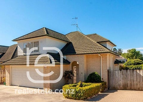 1/270 Cascades Road, Botany Downs, Auckland