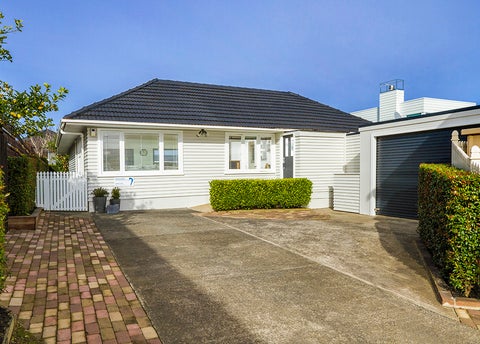 2/21 Montgomery Avenue, Rothesay Bay, Auckland