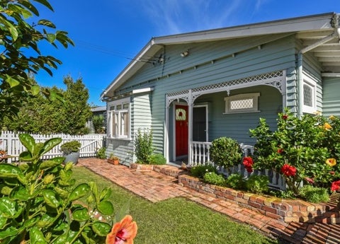 1/4 Gazelle Avenue, Beach Haven, Auckland