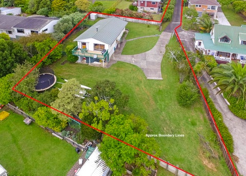 14 Shanaway Rise, Hillcrest, Auckland