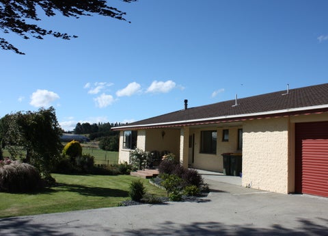 281 Kaitangata Highway, Stirling