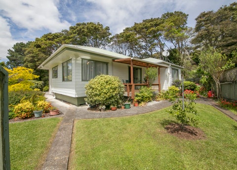 60A Kaurilands Road, Titirangi, Auckland