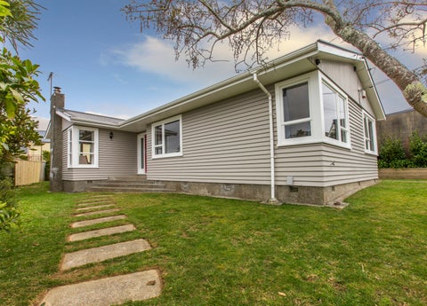 45 Cotswold Crescent, Newlands, Wellington