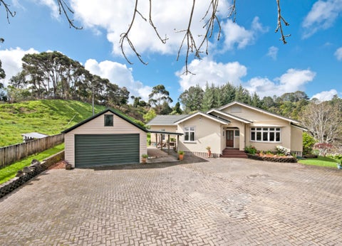 140 Christian Road, Swanson, Auckland