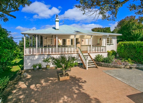 35 Maritime Terrace, Birkenhead, Auckland