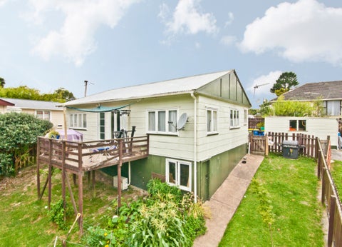 88 Kelman Road, Kelston, Auckland