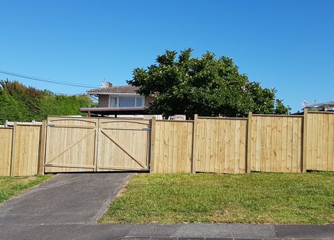 1/25 Fairclough Road, Beach Haven, Auckland