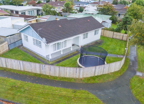 80 California Drive, Totara Park, Upper Hutt