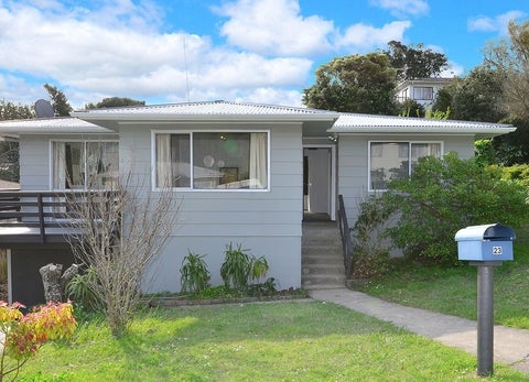 23 Sispara Place, Beach Haven, Auckland