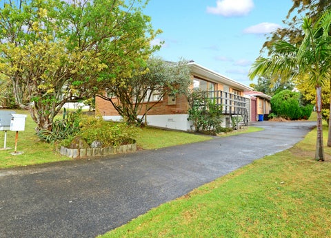 1/6 Kathleen Street, Totara Vale, Auckland