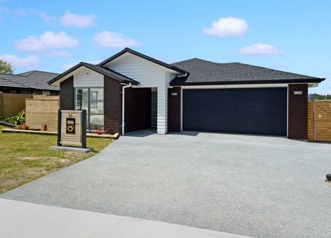 21 Pohutukawa Parade, Riverhead, Riverhead
