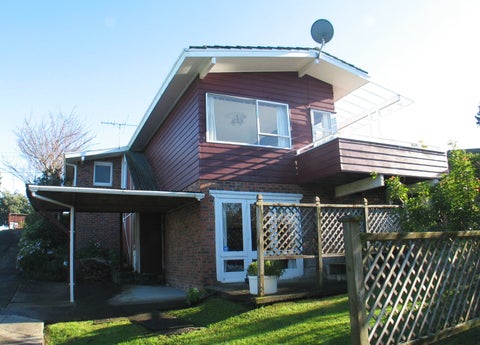 1/84 Manuka Road, Glenfield, Auckland