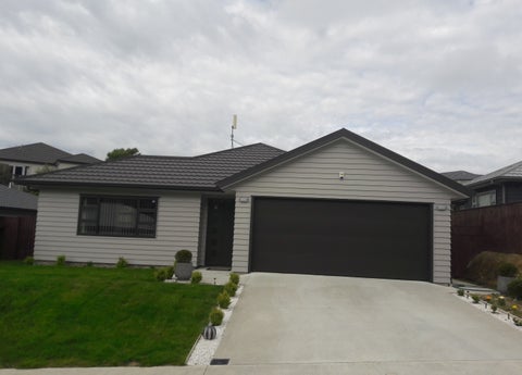 7 Spritsail Place, Whitby, Porirua