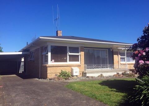 40 Fenwick Crescent, Hillcrest, Hamilton