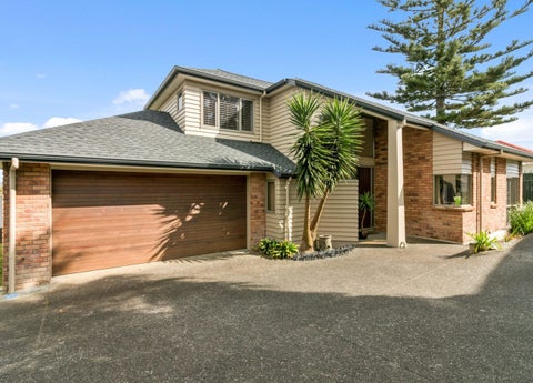 4A Bleakhouse Road, Howick, Auckland