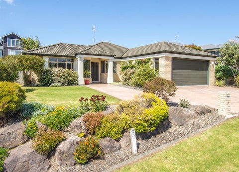 70 Sterling Gate Drive, Bethlehem, Tauranga