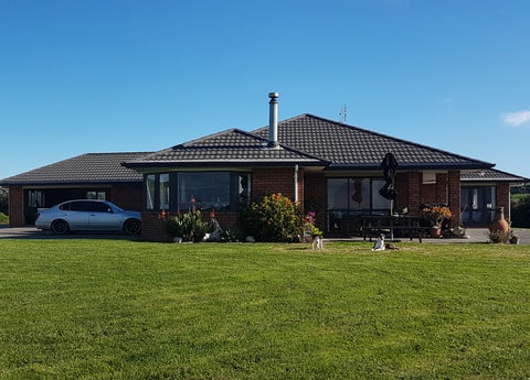 64 Thomson Road, Waiuku