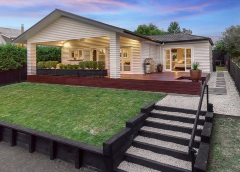7 Cambridge Road, Riverhead, Riverhead
