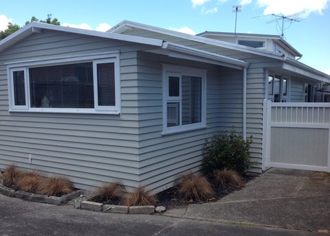 5/85 Lake RD, Belmont, auckland