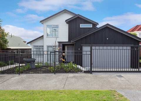 11 Bangor Street, Point Chevalier, Auckland