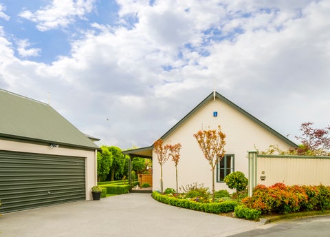 40 Farnswood Place, Redwood, Christchurch