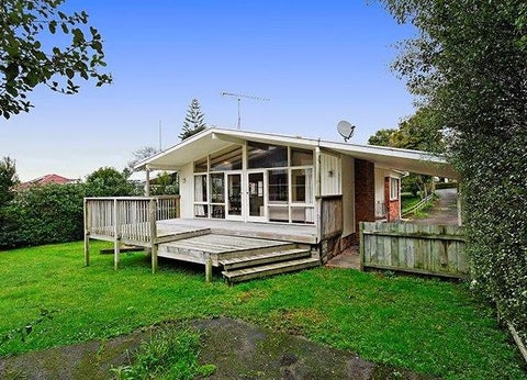 9 Bridge Avenue, Te Atatu South, Auckland