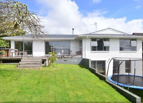 24 John Dee Crescent, Red Beach, Red Beach