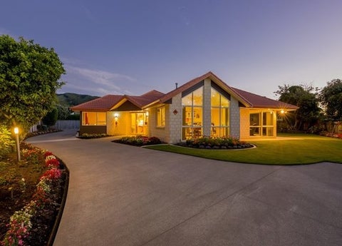 42 Rata Street, Waikanae, Waikanae