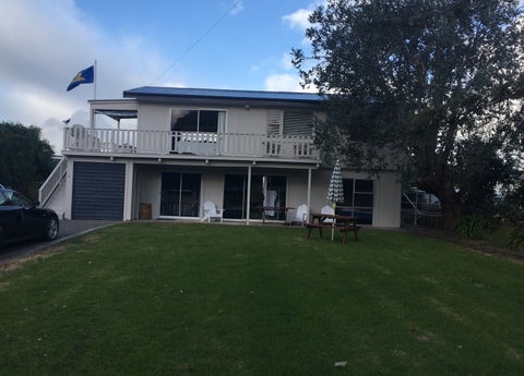 37 Pinedale Crescent, Riversdale Beach, Masterton