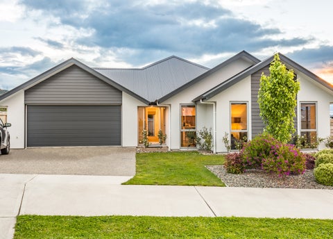 62 Fairose Drive, Richmond