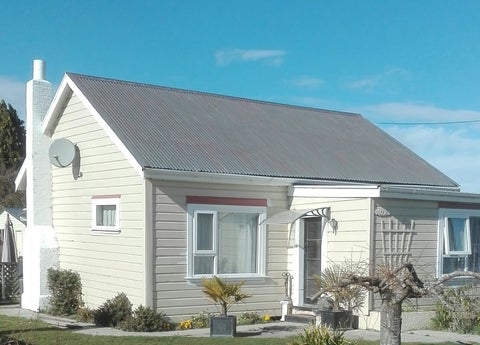 319 Union Street, Milton