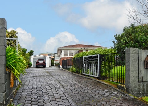 6 Ngaio Avenue, Mangere Bridge, Auckland